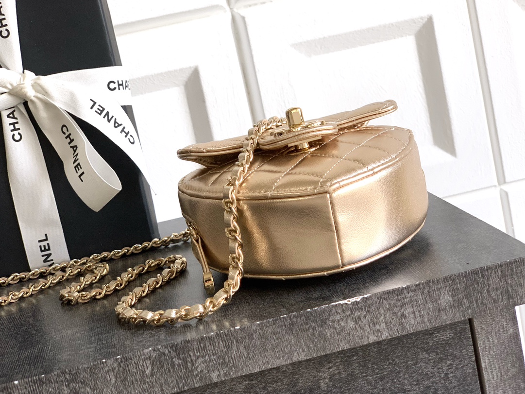 Chanel Clutch Bag Sheepskin M-l