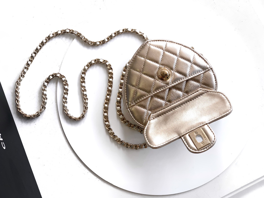 Chanel Clutch Bag Sheepskin M-l