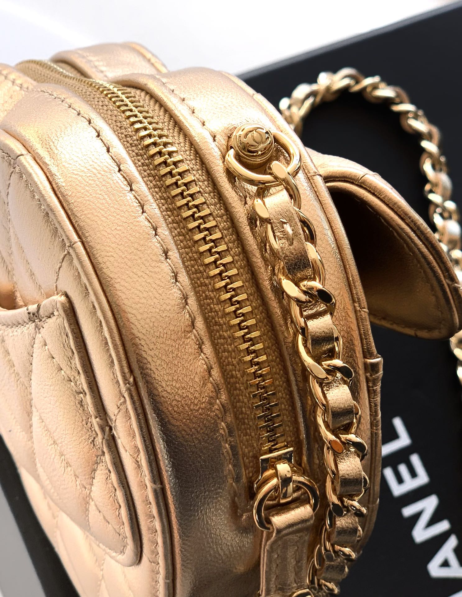 Chanel Clutch Bag Sheepskin M-l