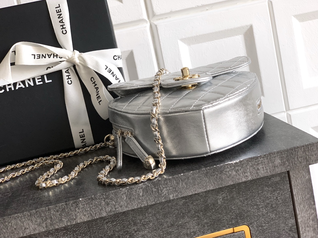 Chanel Clutch Bag Sheepskin Silver M-l