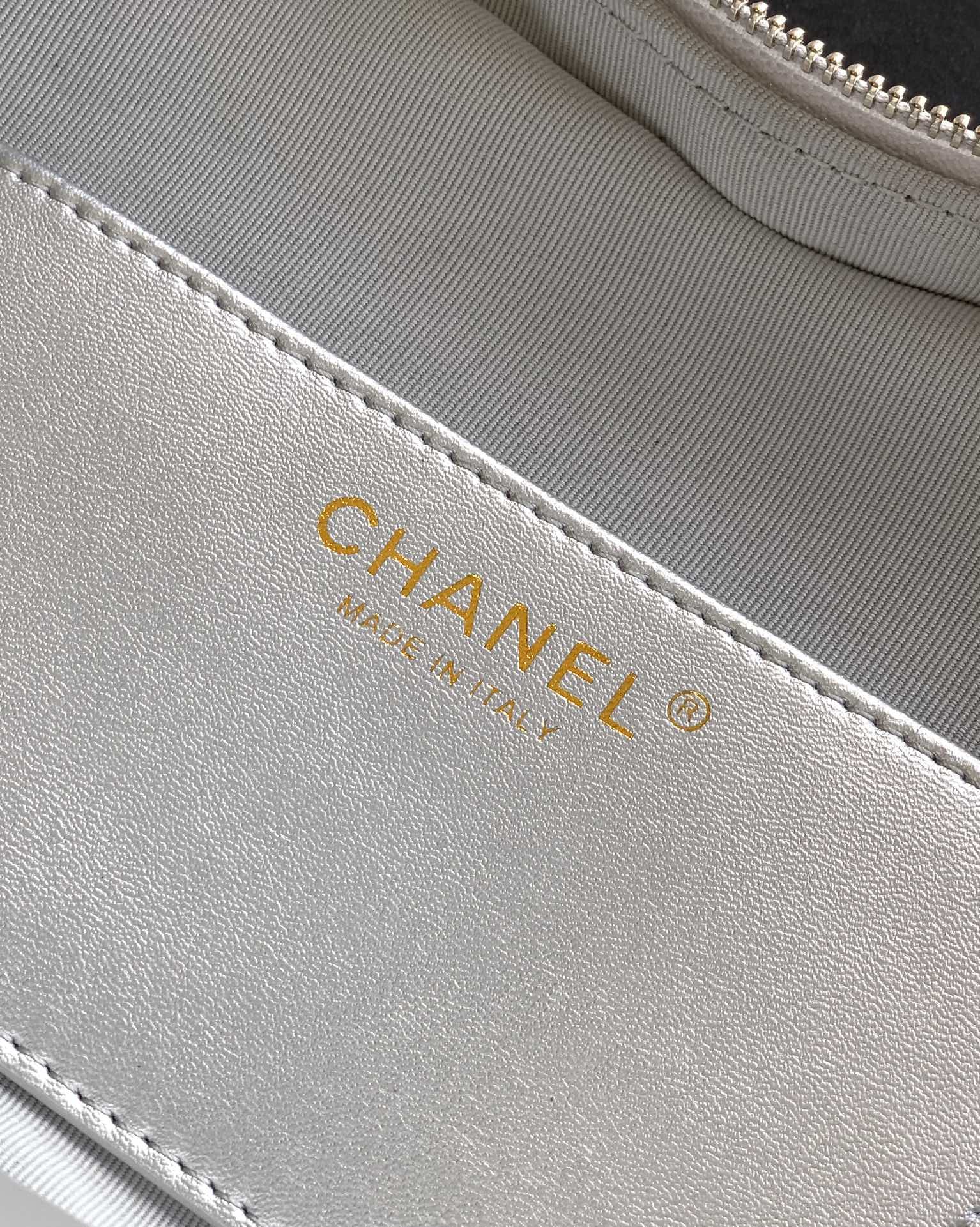 Chanel Clutch Bag Sheepskin Silver M-l