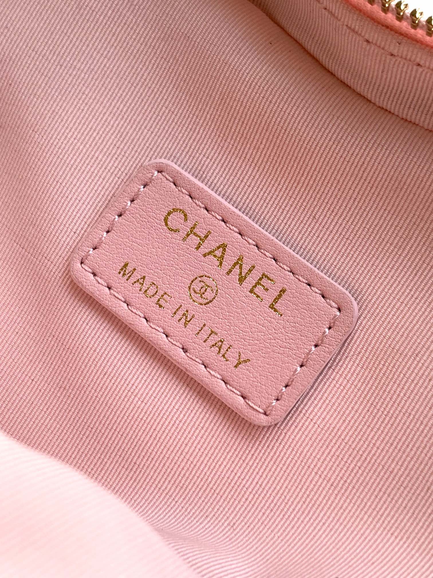 Chanel Clutch Bag Sheepskin Pink M-l
