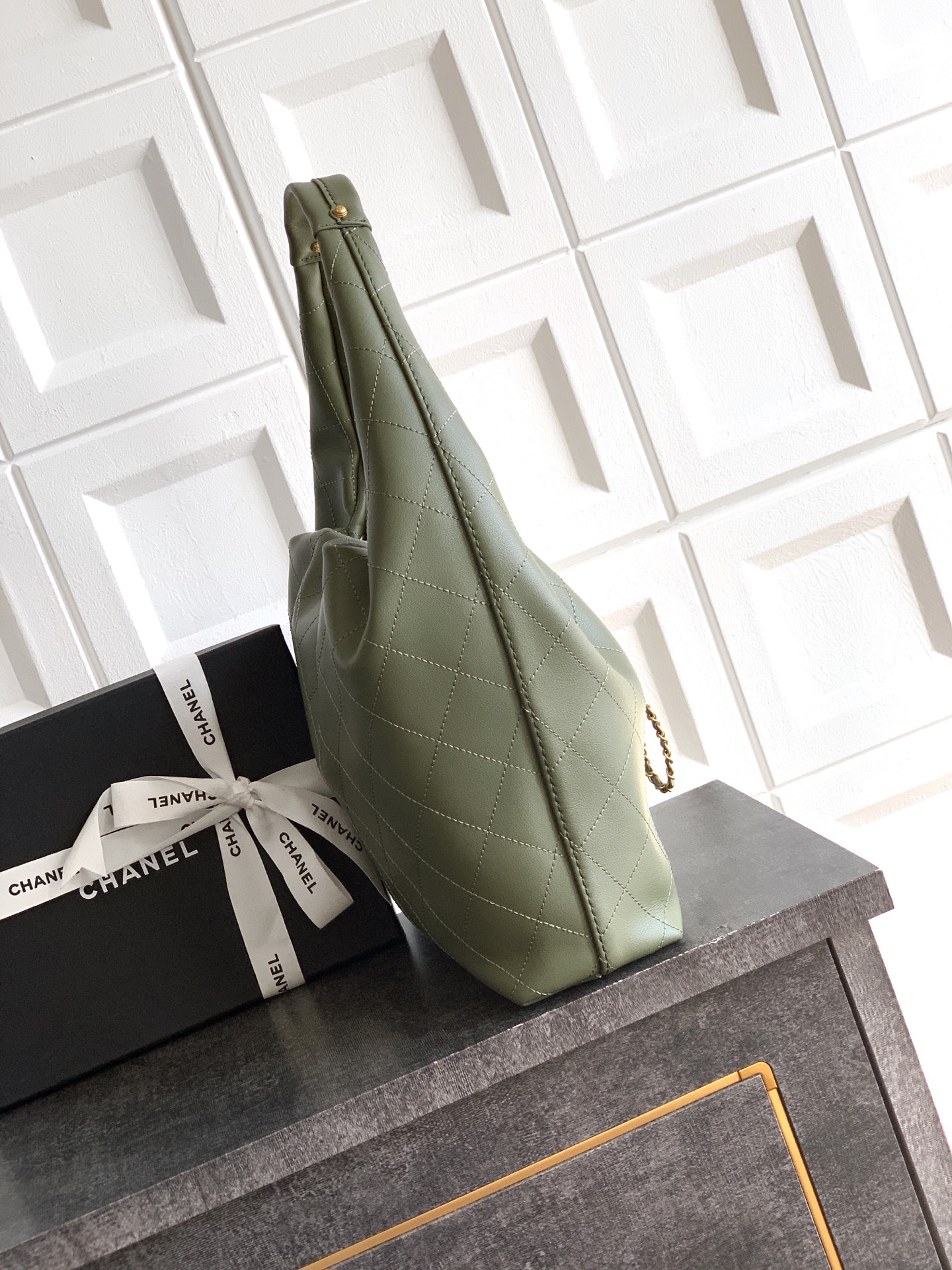 Chanel Male Basic Bag Cow Leather Green 12cm-l-s