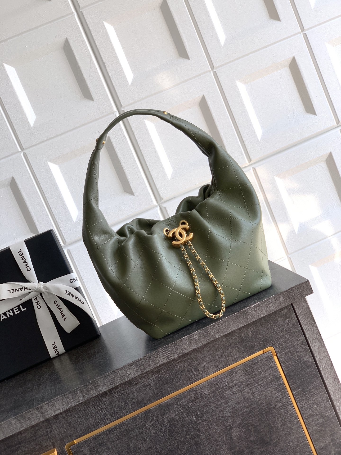 Chanel Male Basic Bag Cow Leather Green 12cm-l-s