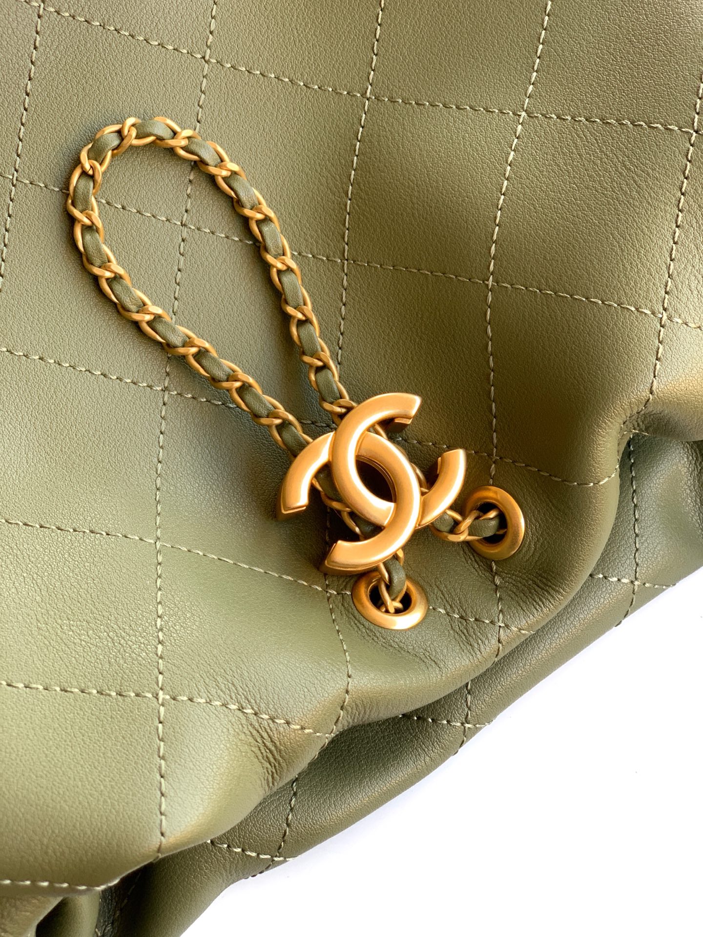 Chanel Male Basic Bag Cow Leather Green 12cm-l-s