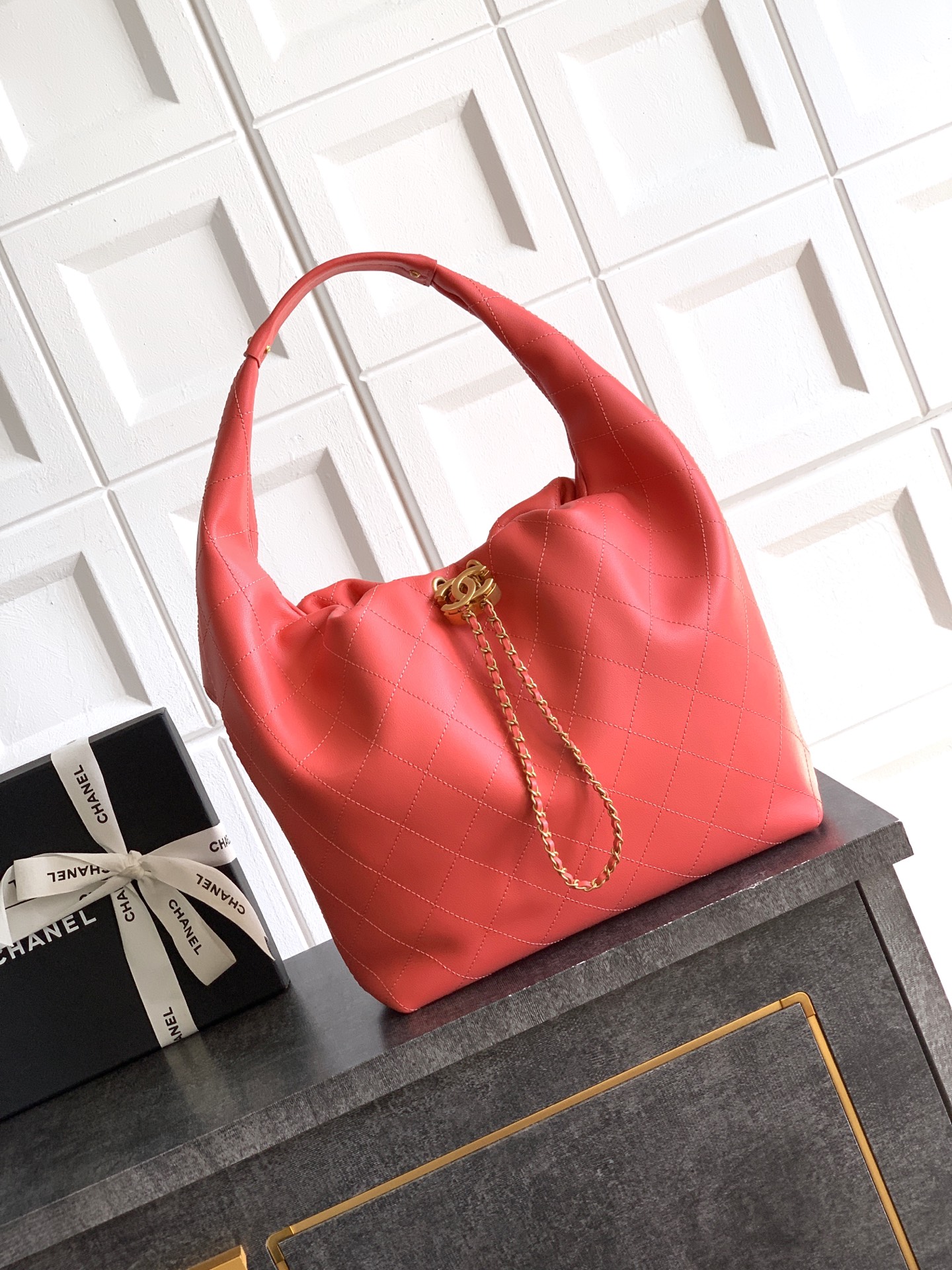 Chanel Male Basic Bag Cow Leather Red 12cm-l-s