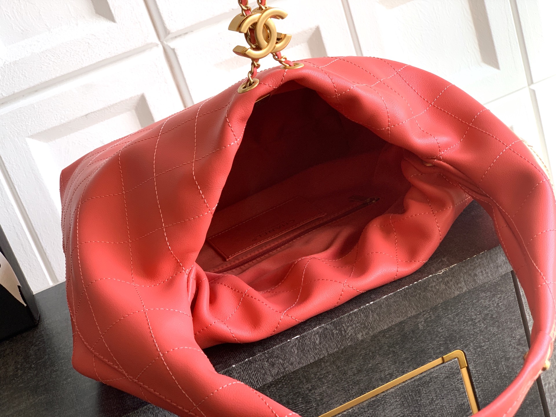 Chanel Male Basic Bag Cow Leather Red 12cm-l-s