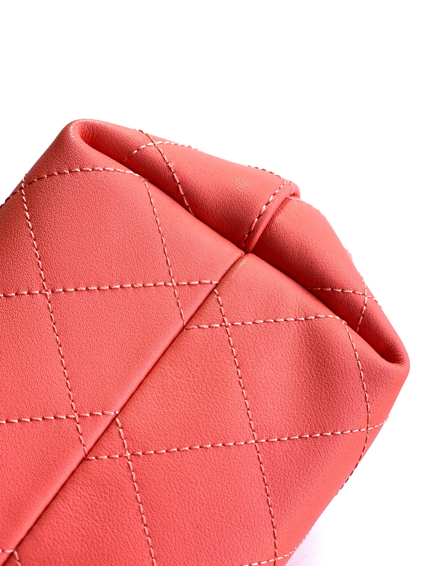 Chanel Male Basic Bag Cow Leather Red 12cm-l-s