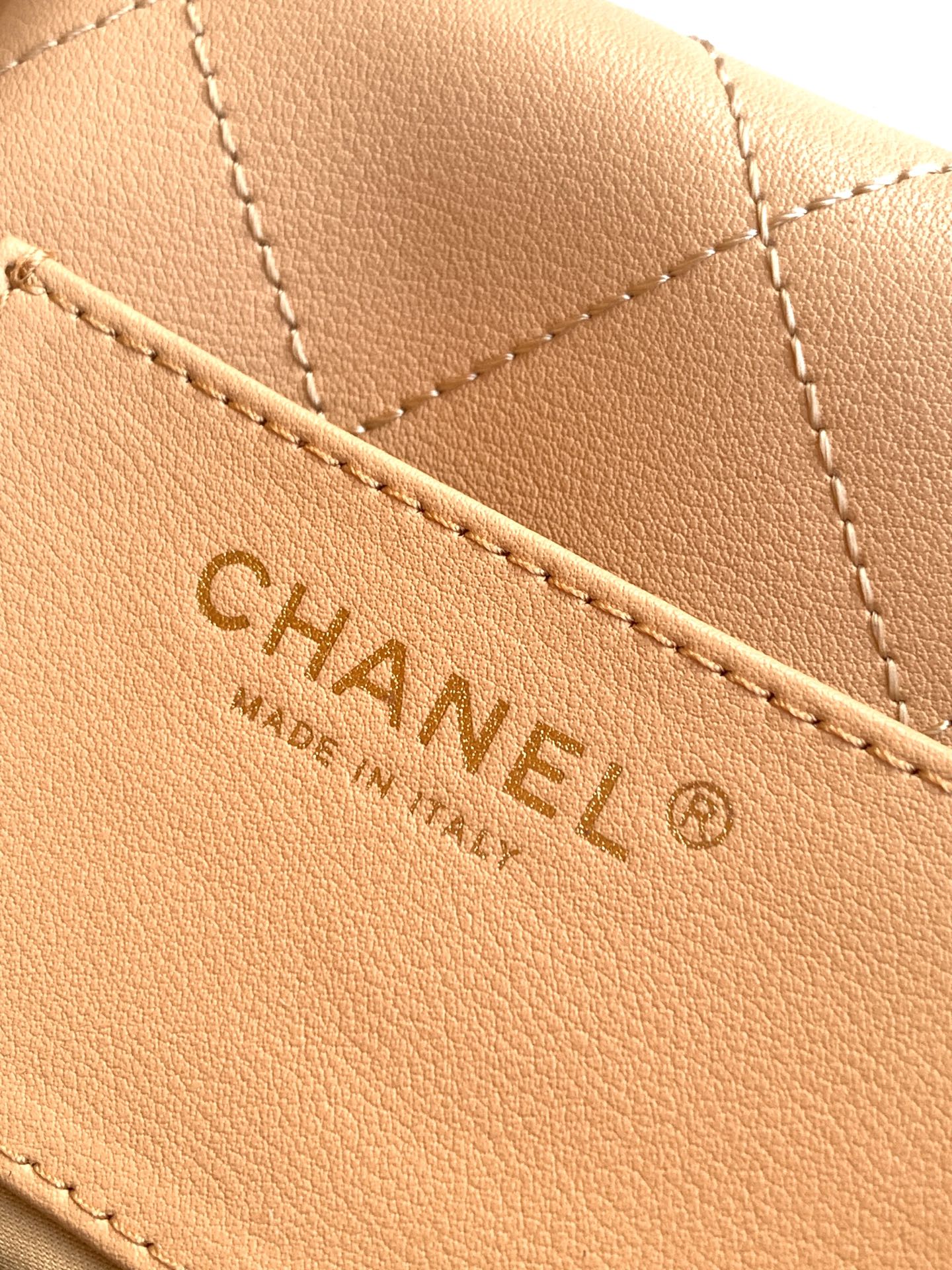 Chanel Male Basic Bag Cow Leather 12cm-l-s