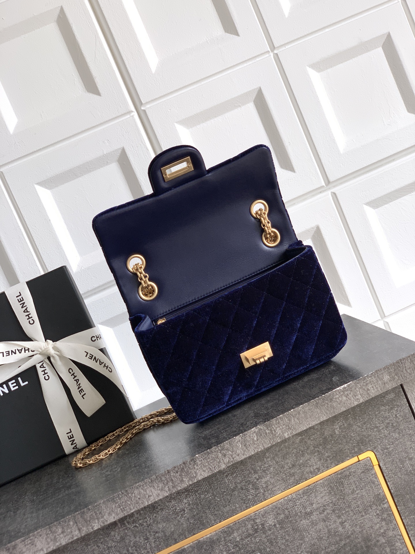 Chanel Female Basic Bag Black 20cm-m-l