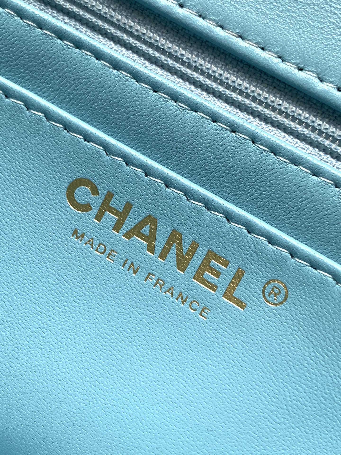 Chanel Female Basic Bag Black 20cm-m-l