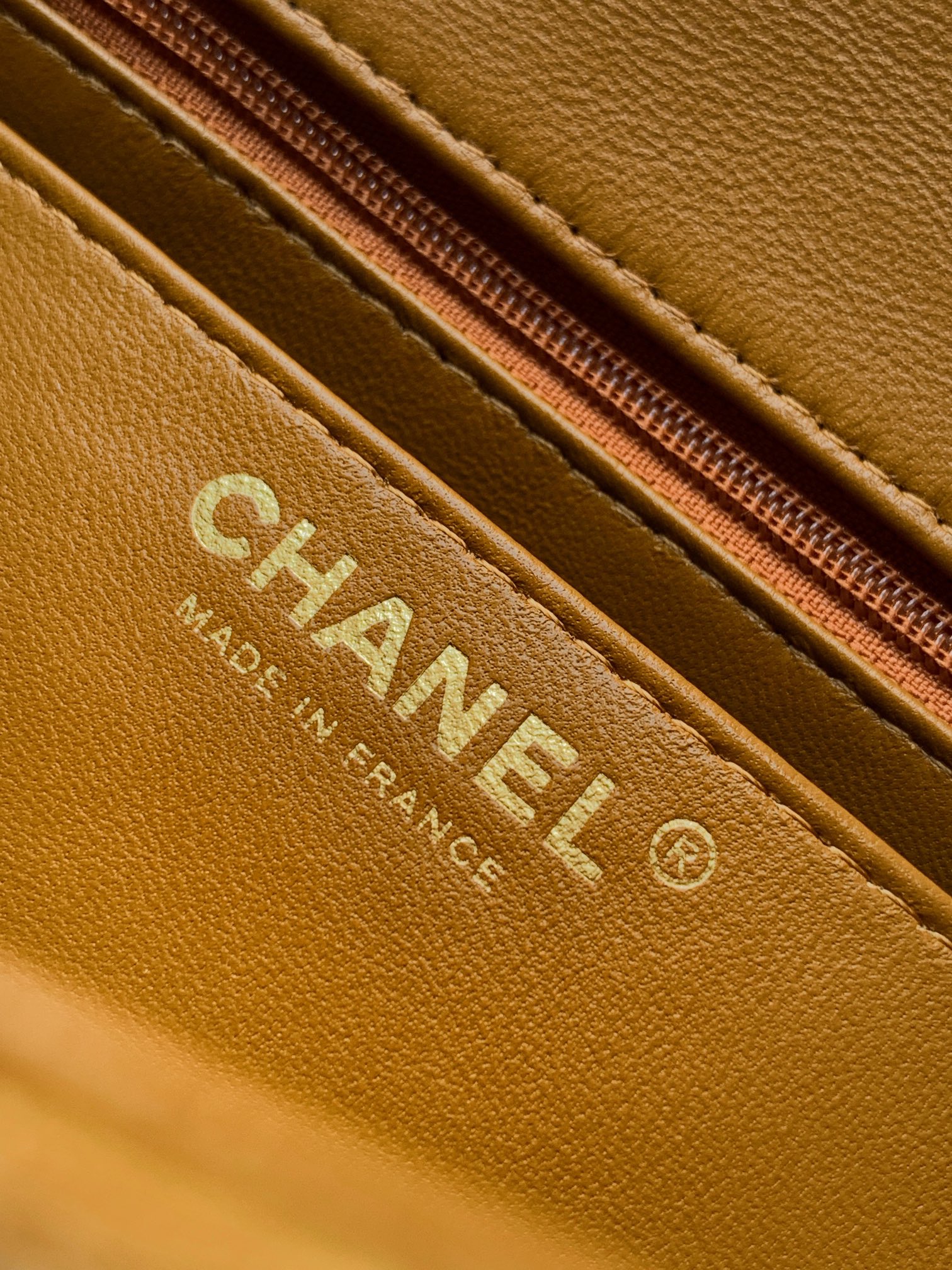 Chanel Female Basic Bag Black 20cm-m-l