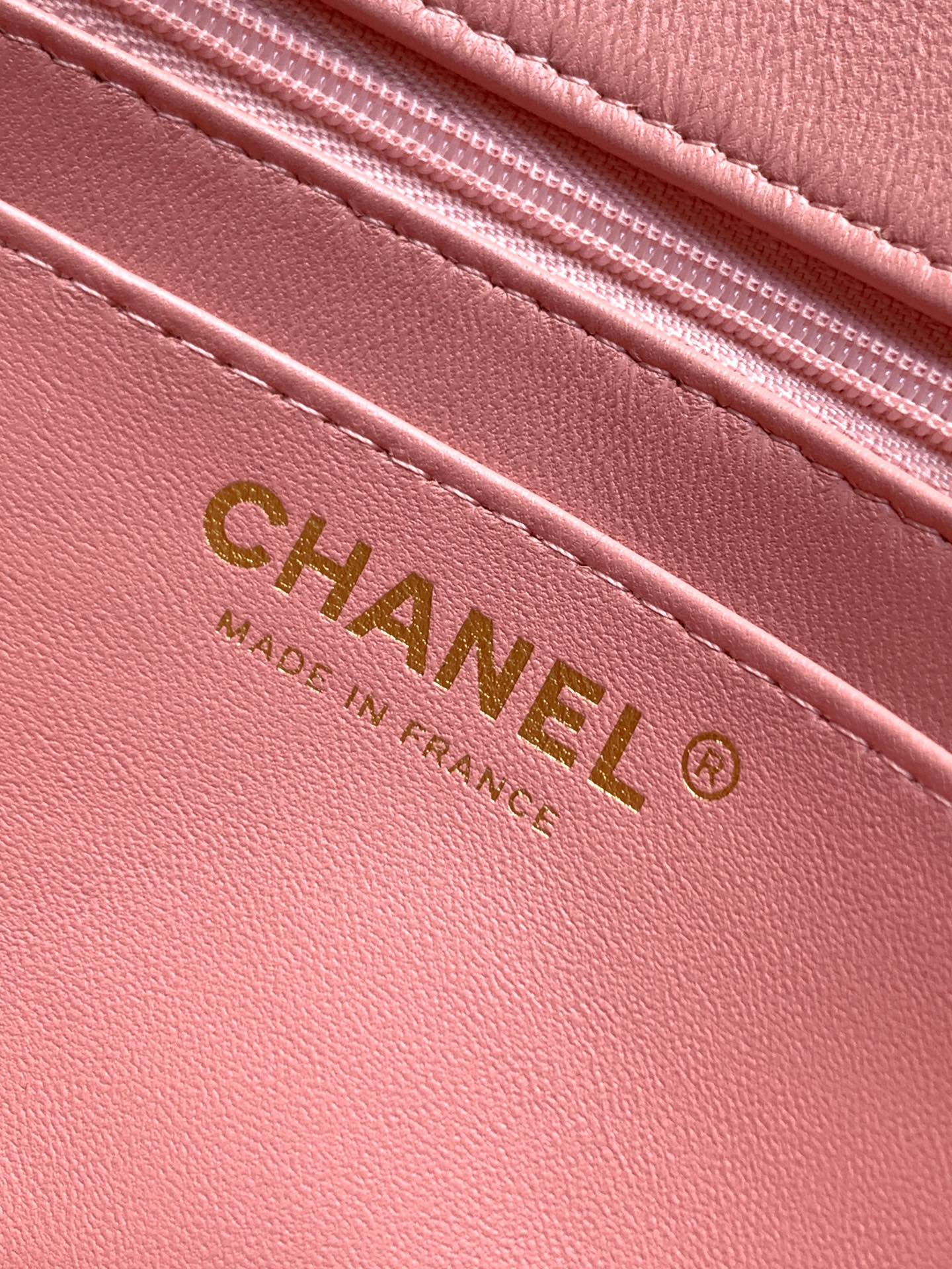 Chanel Female Basic Bag Black 20cm-m-l