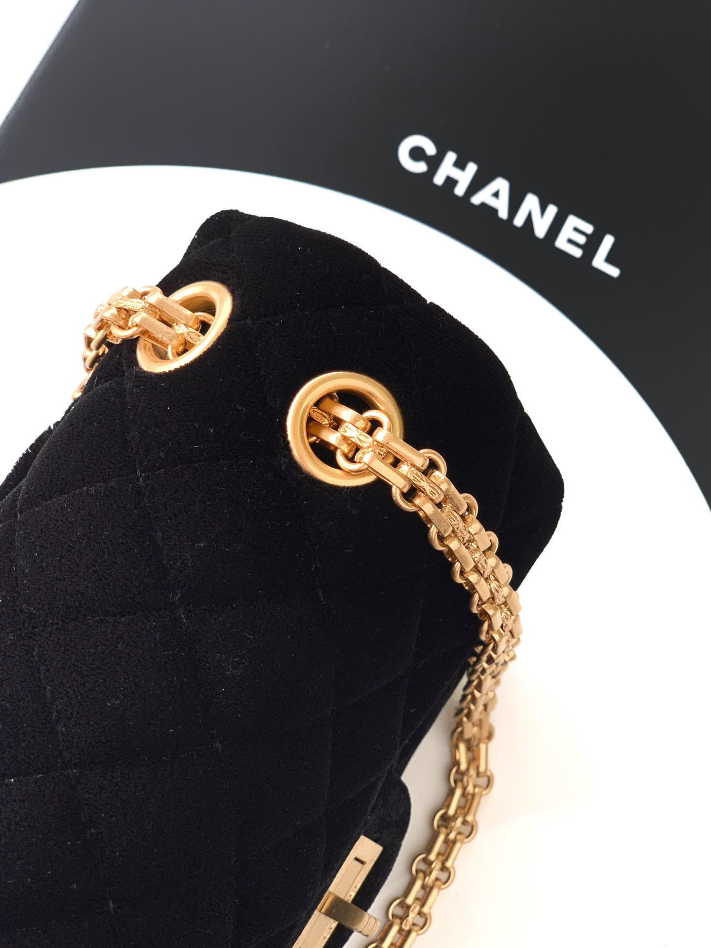 Chanel Female Basic Bag Black 20cm-m-l