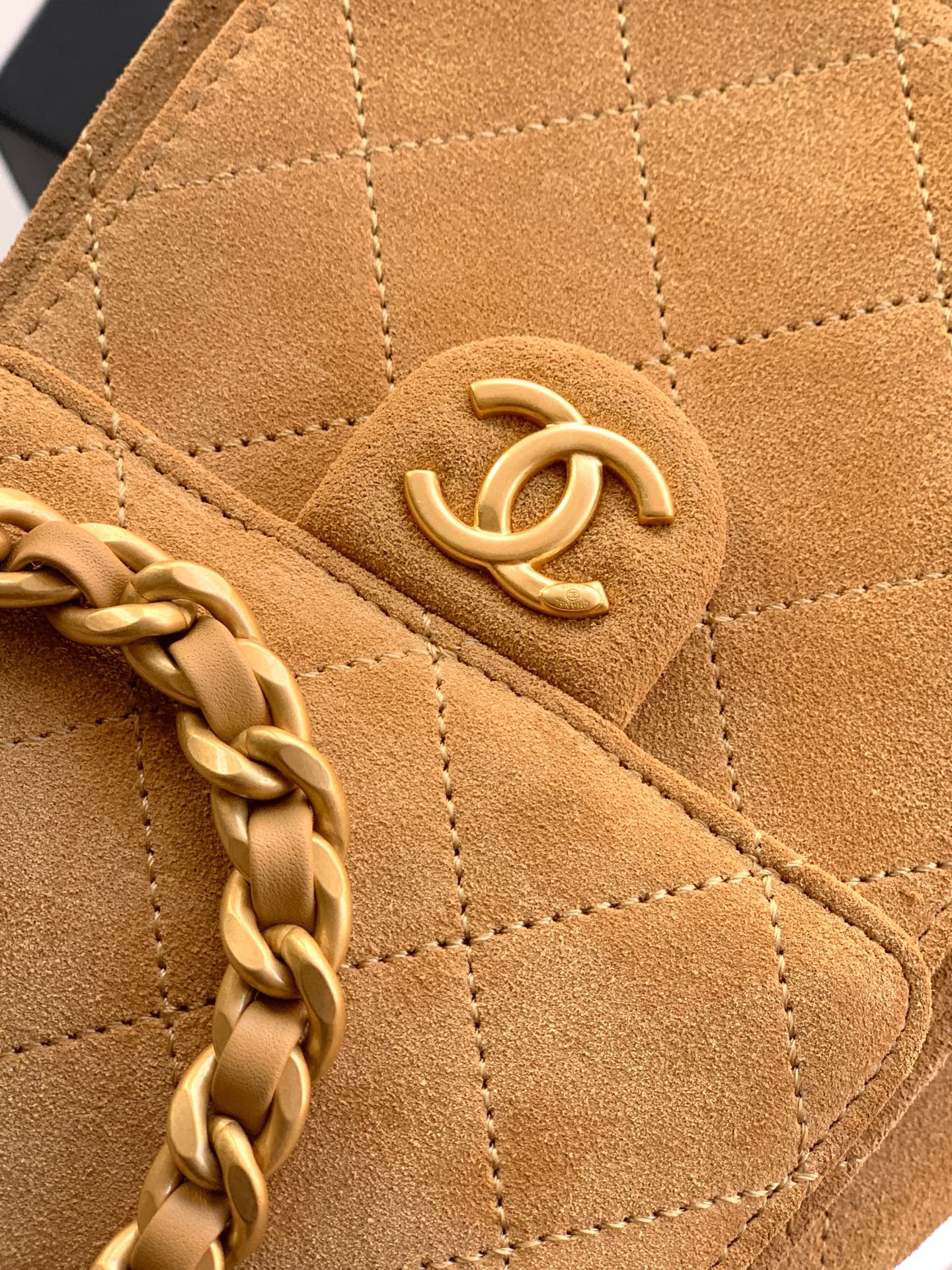 Chanel Bucket Bag 14cm-m-l