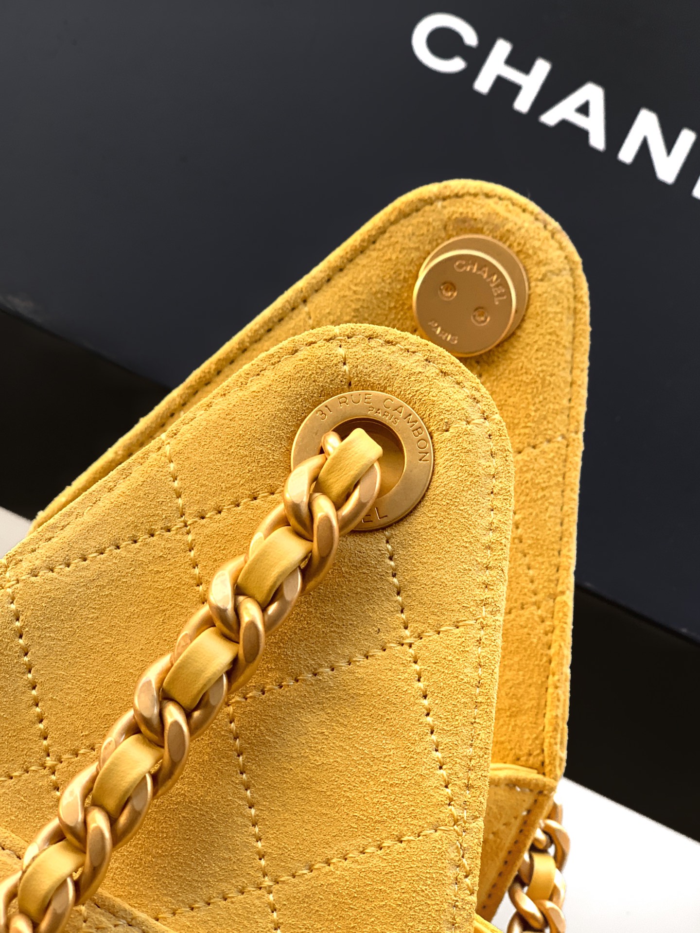 Chanel Bucket Bag 14cm-m-l