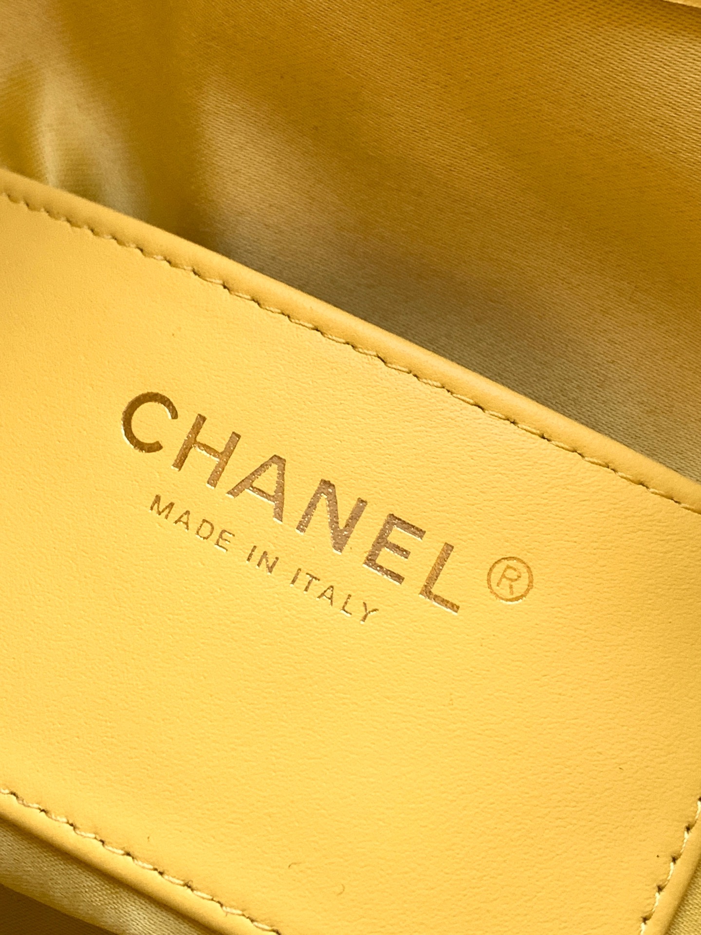 Chanel Bucket Bag 14cm-m-l