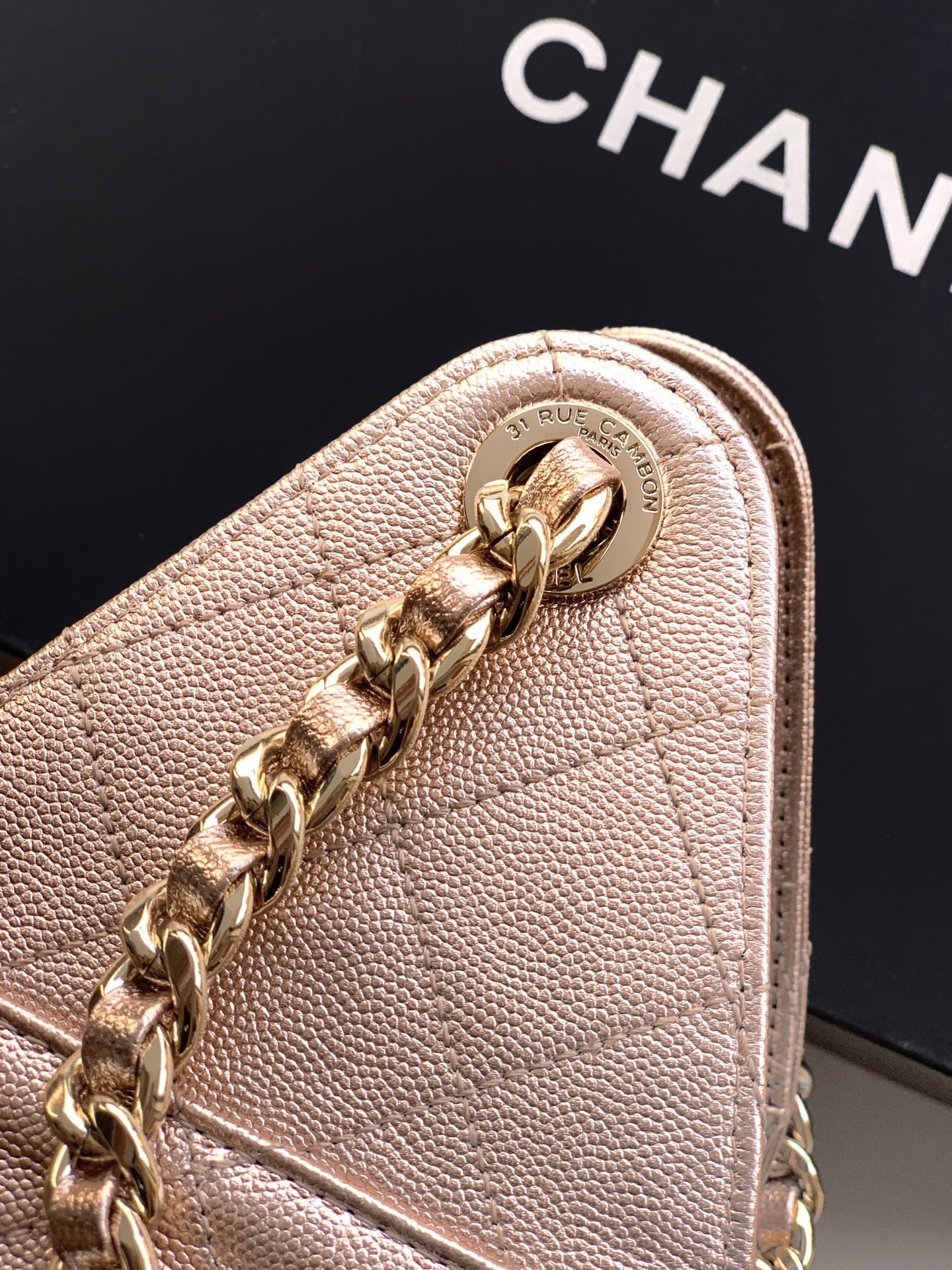 Chanel Bucket Bag Gold 14cm-m-l