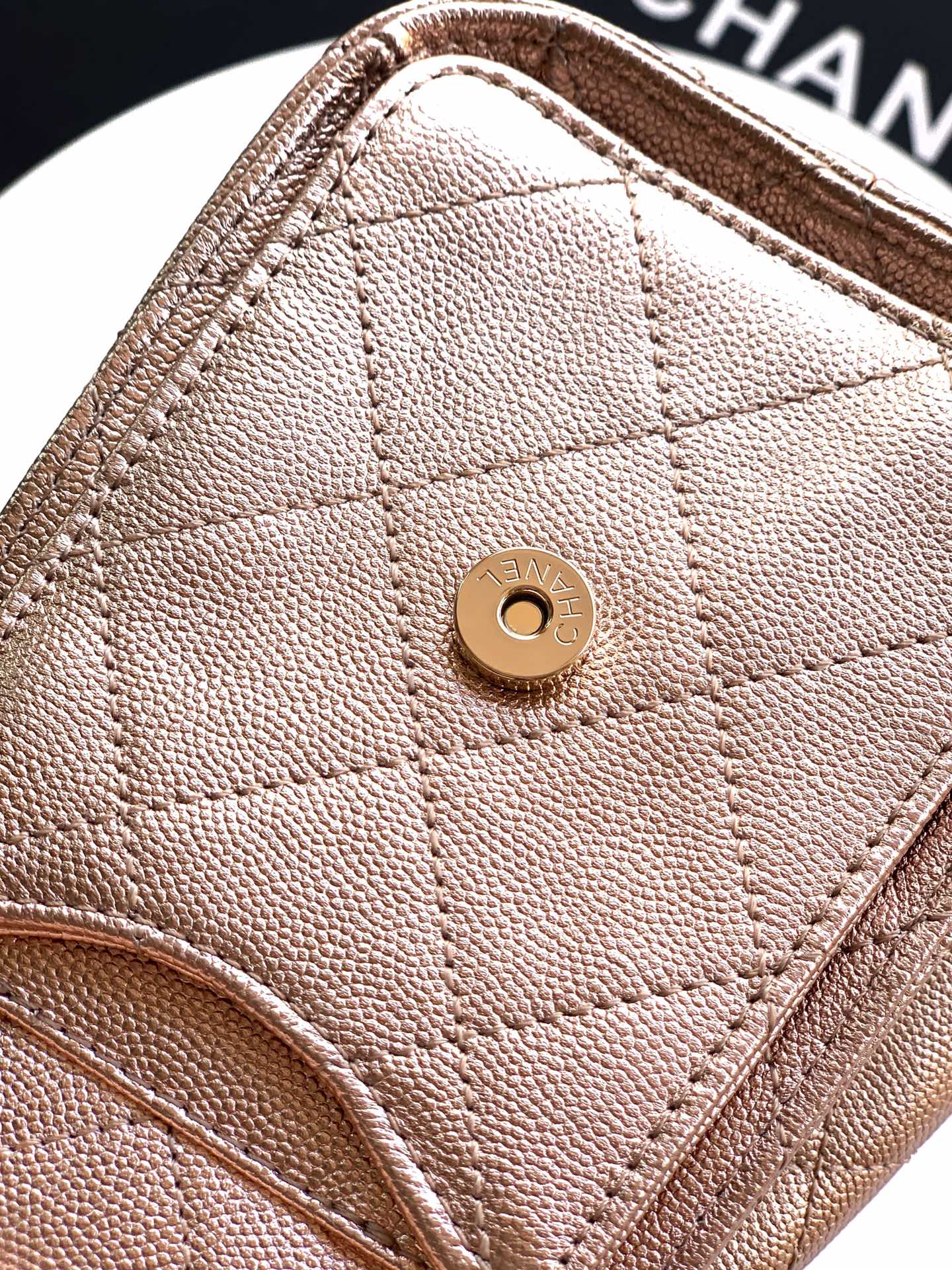 Chanel Bucket Bag Gold 14cm-m-l