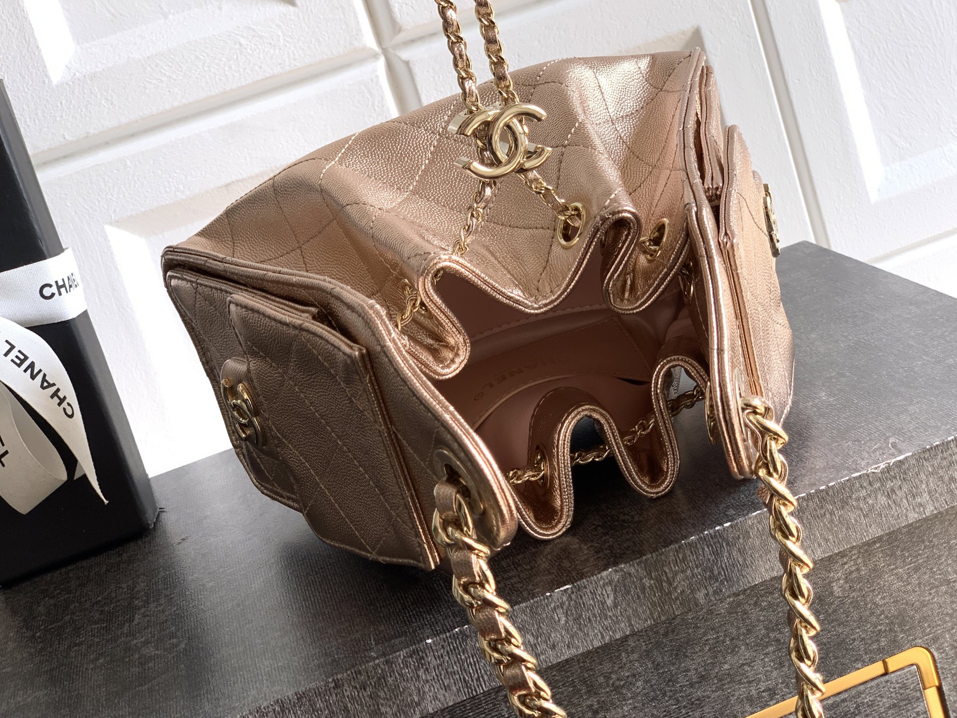 Chanel Bucket Bag Gold 14cm-m-l