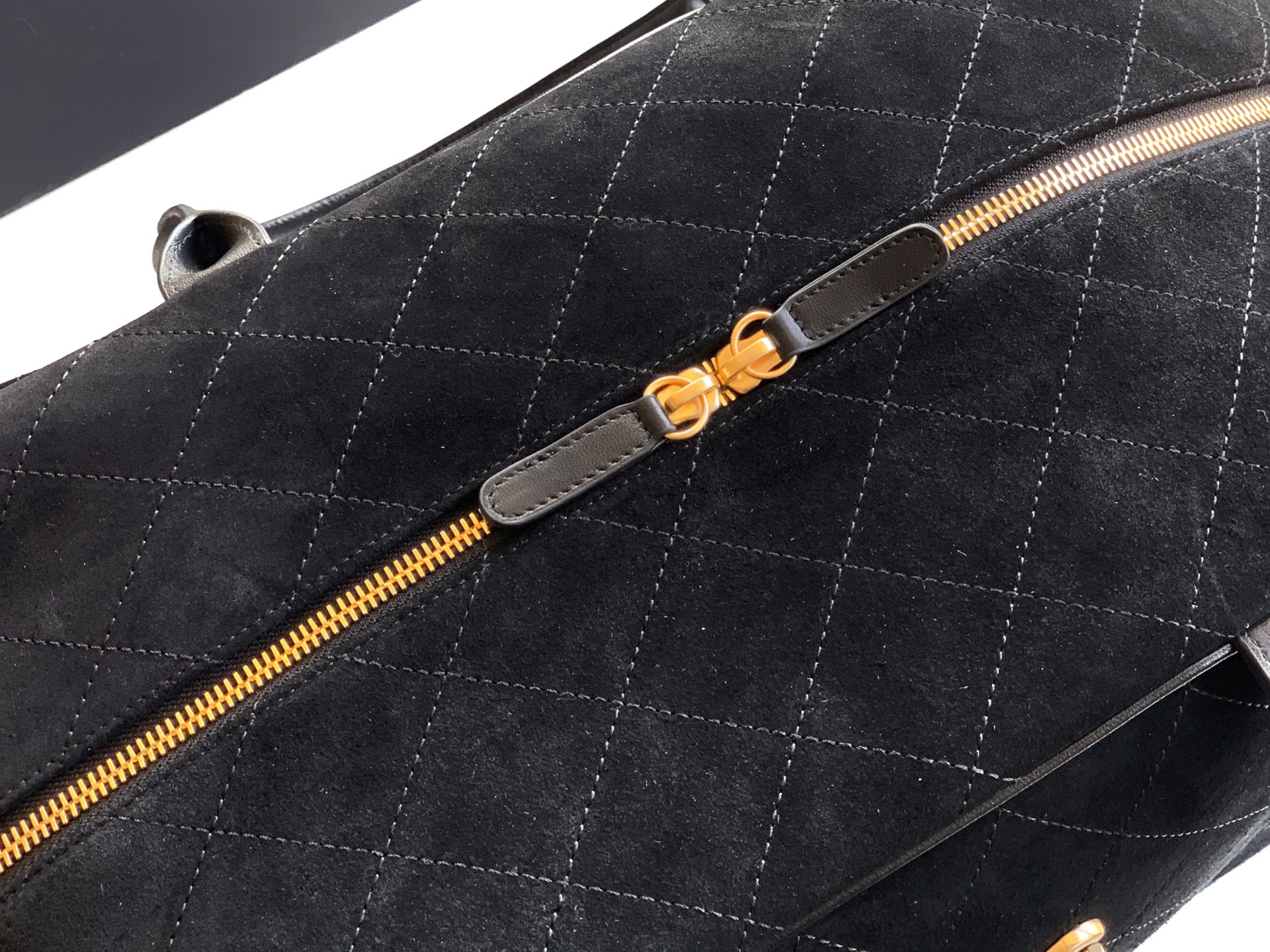 Chanel Basic Bag Black 23cm-l