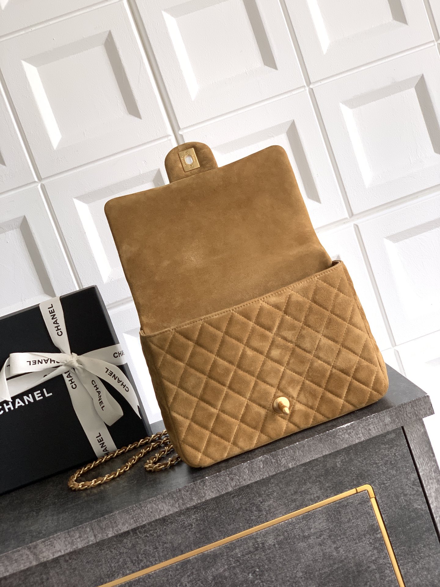 Chanel Female Basic Bag Cow Leather Brown M-l