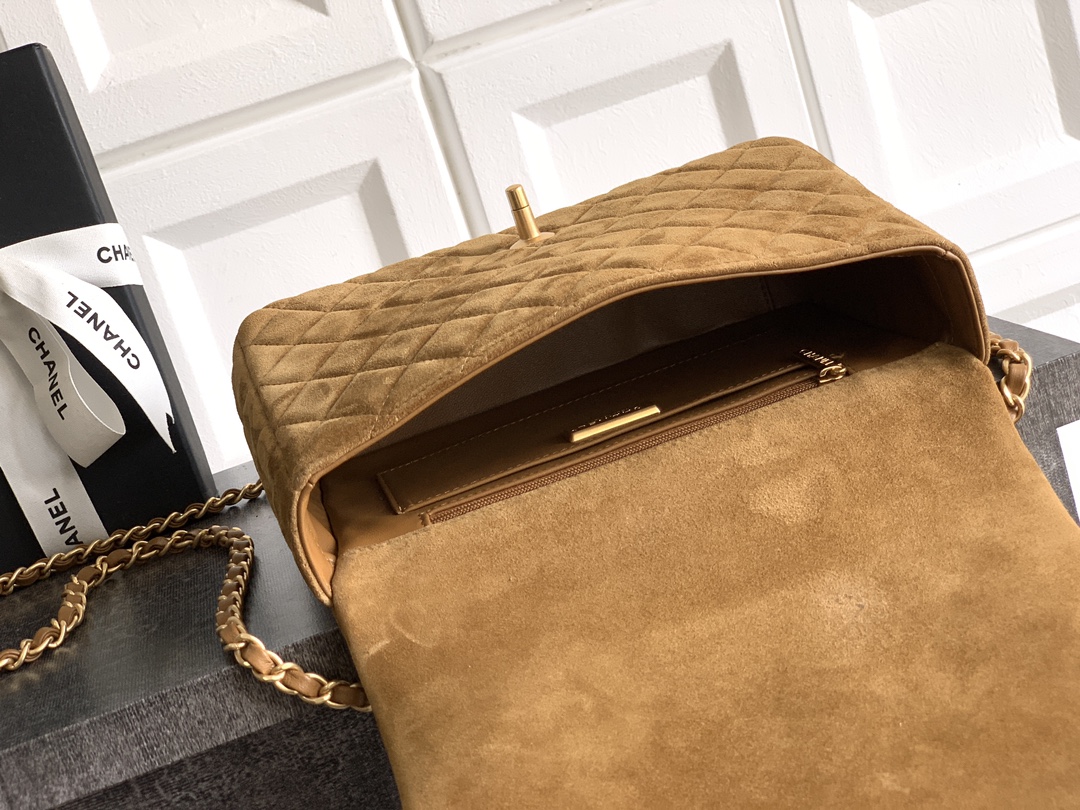 Chanel Female Basic Bag Cow Leather Brown M-l