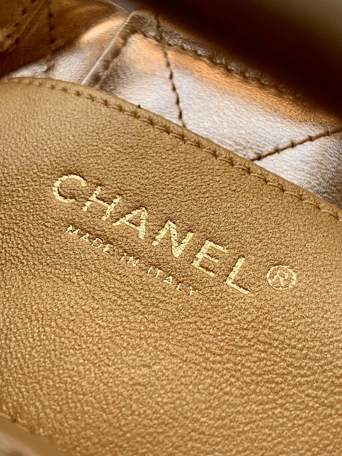 Chanel Female Basic Bag Sheepskin Black Waterproof M-l