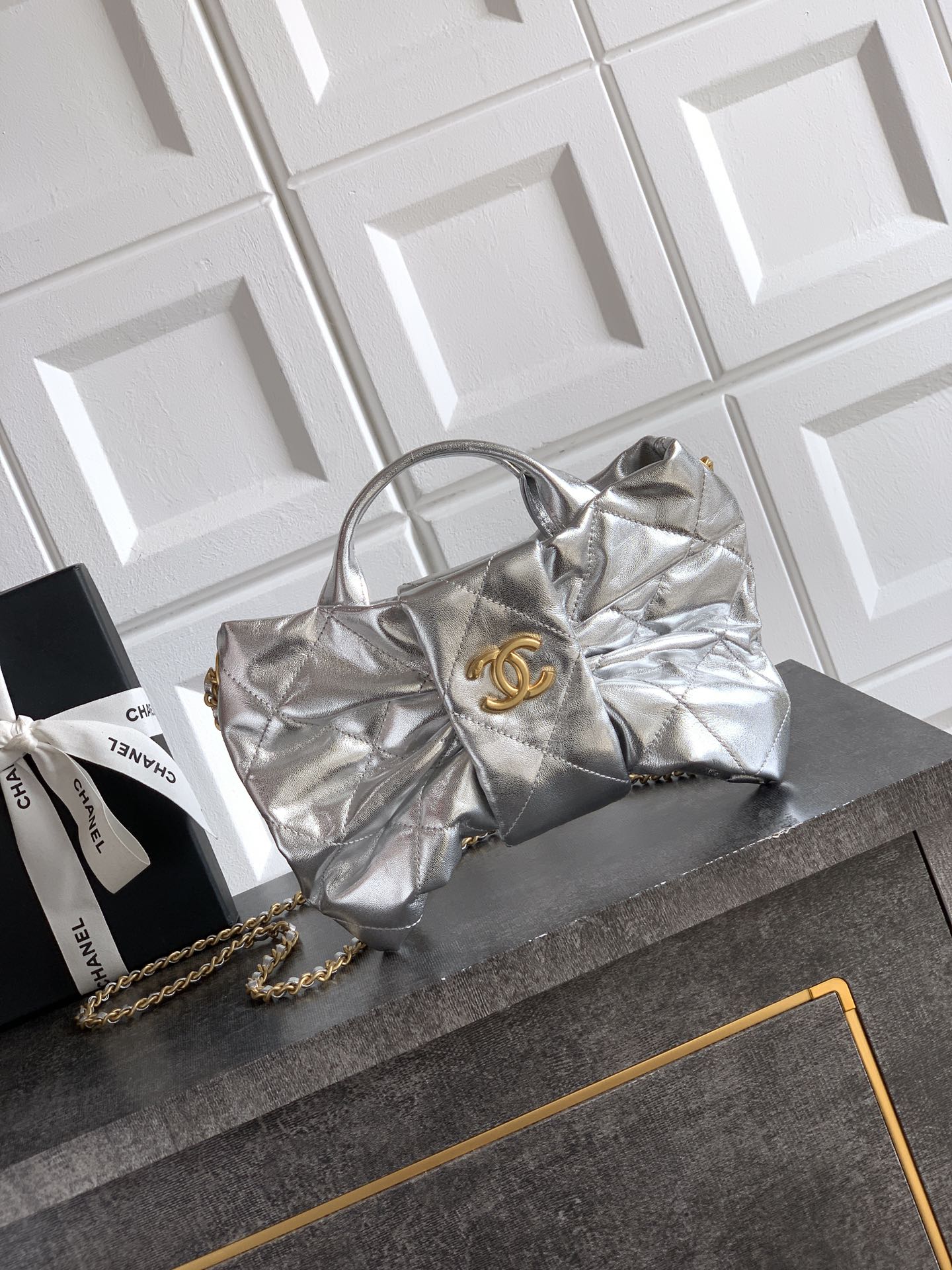 Chanel Female Basic Bag Sheepskin Black Waterproof M-l