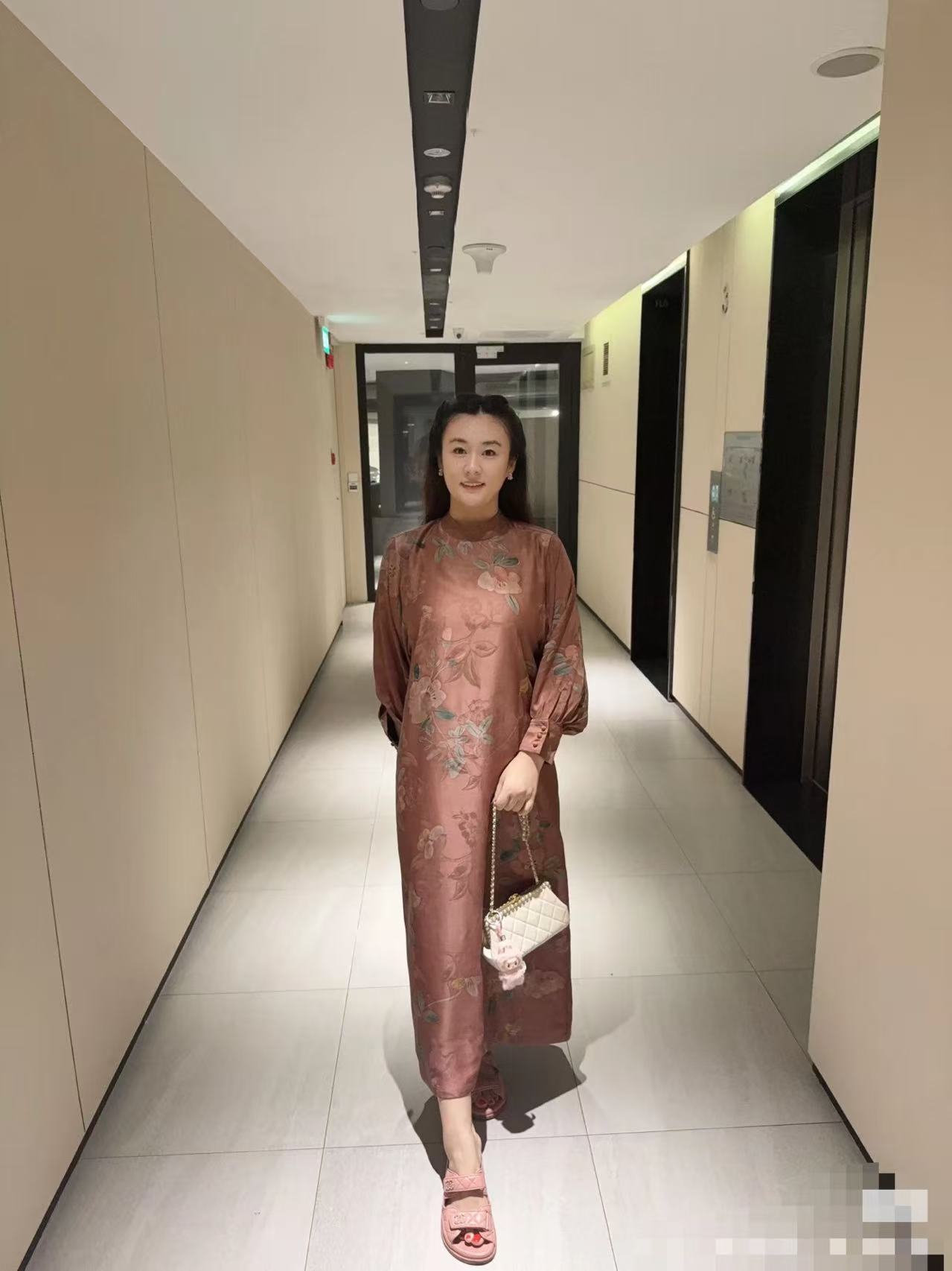 Chanel Clutch Bag M-l