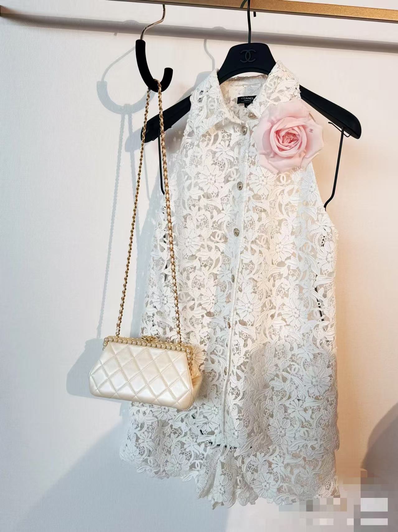 Chanel Clutch Bag M-l