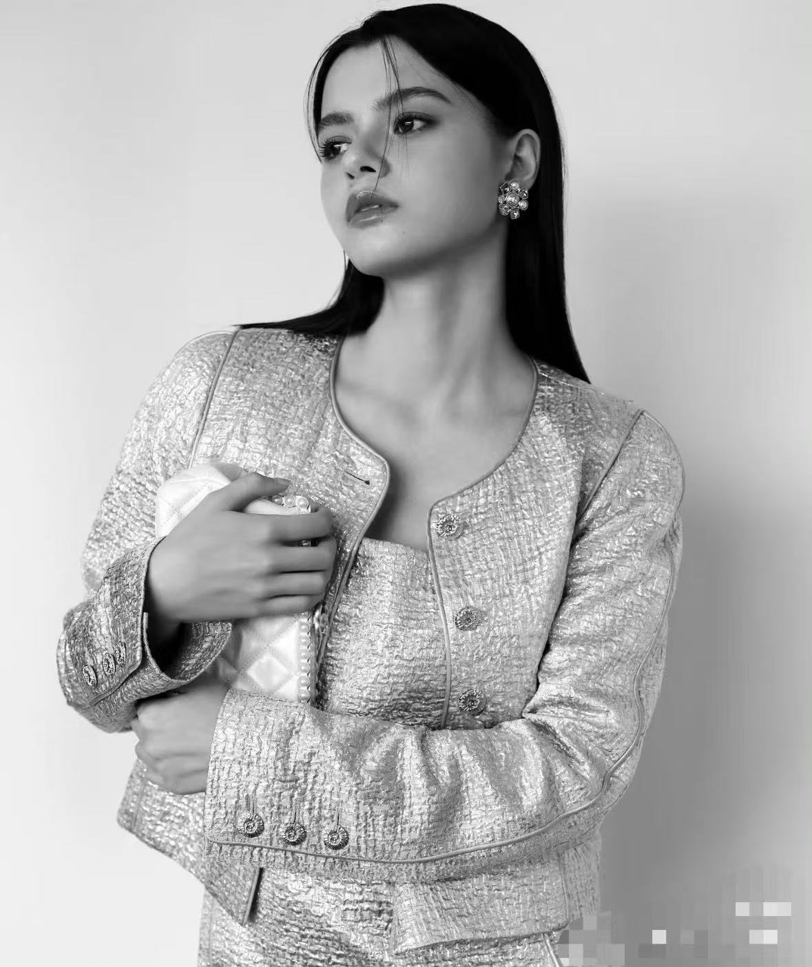 Chanel Clutch Bag M-l