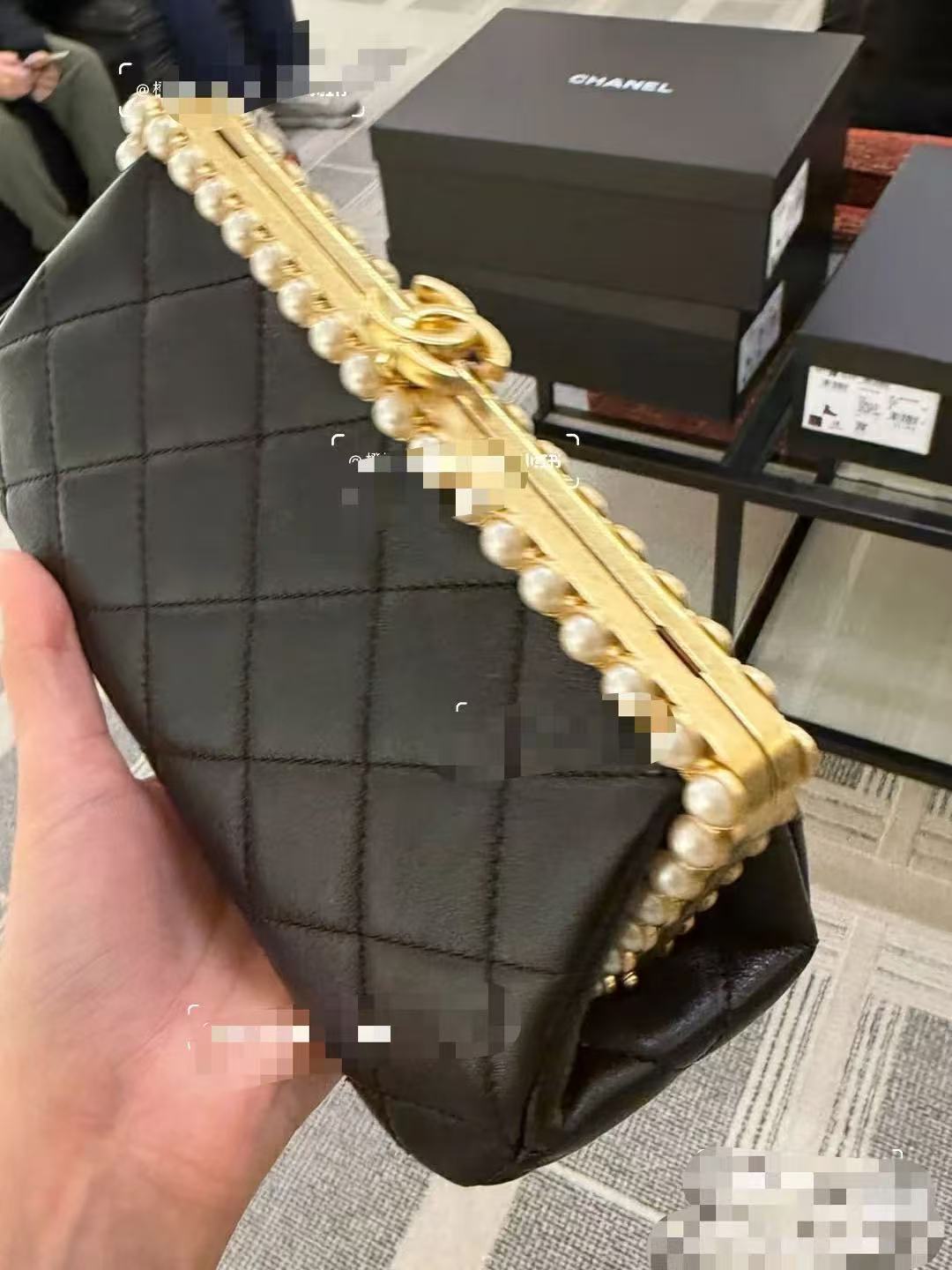 Chanel Clutch Bag Black M-l