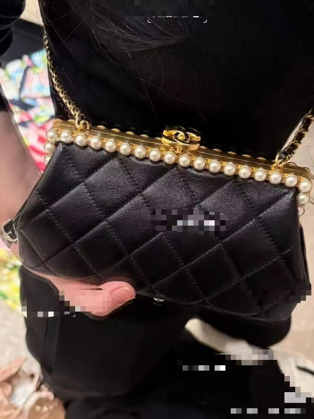 Chanel Clutch Bag Black M-l