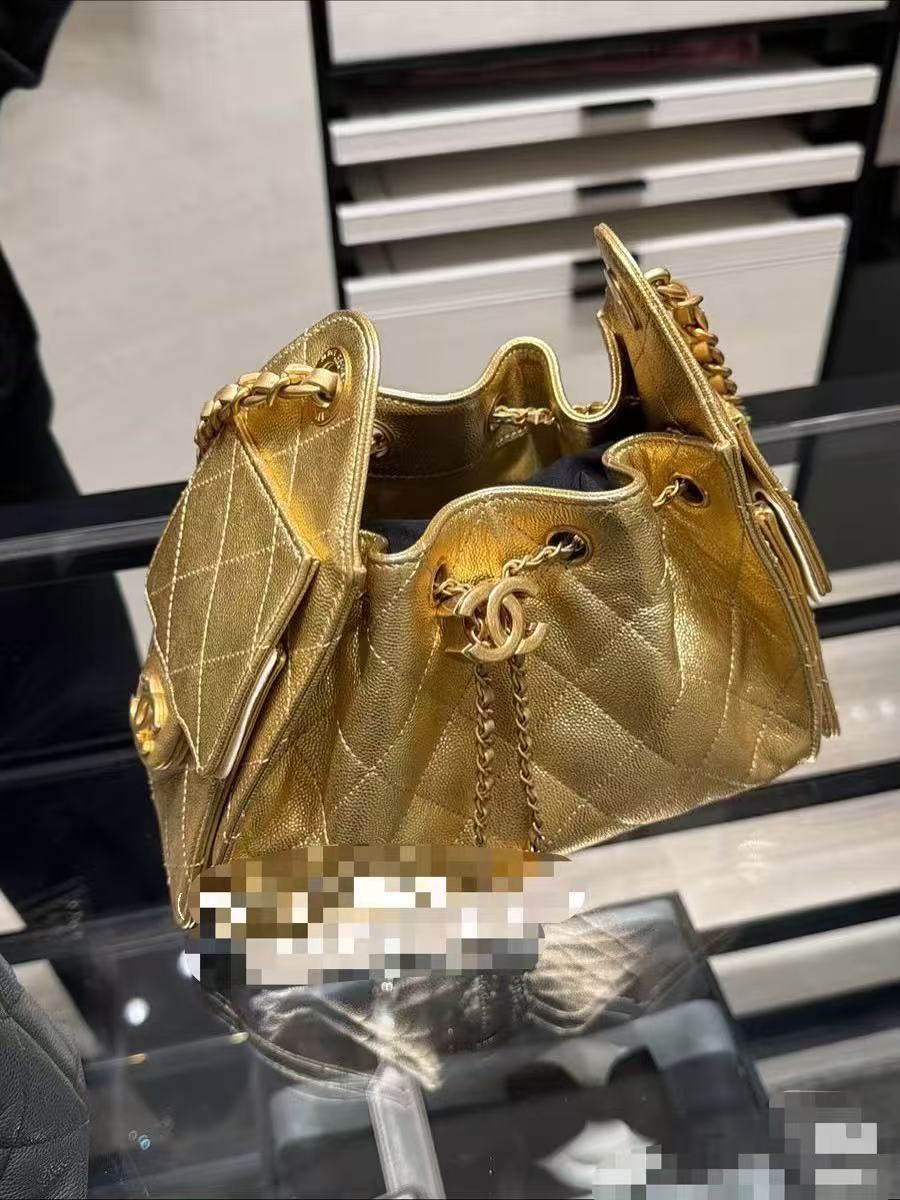 Chanel Bucket Bag Gold 14cm-m-l