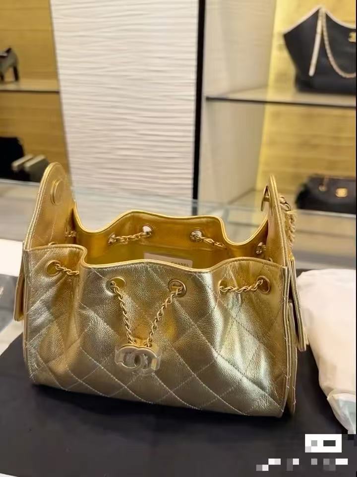 Chanel Bucket Bag Gold 14cm-m-l