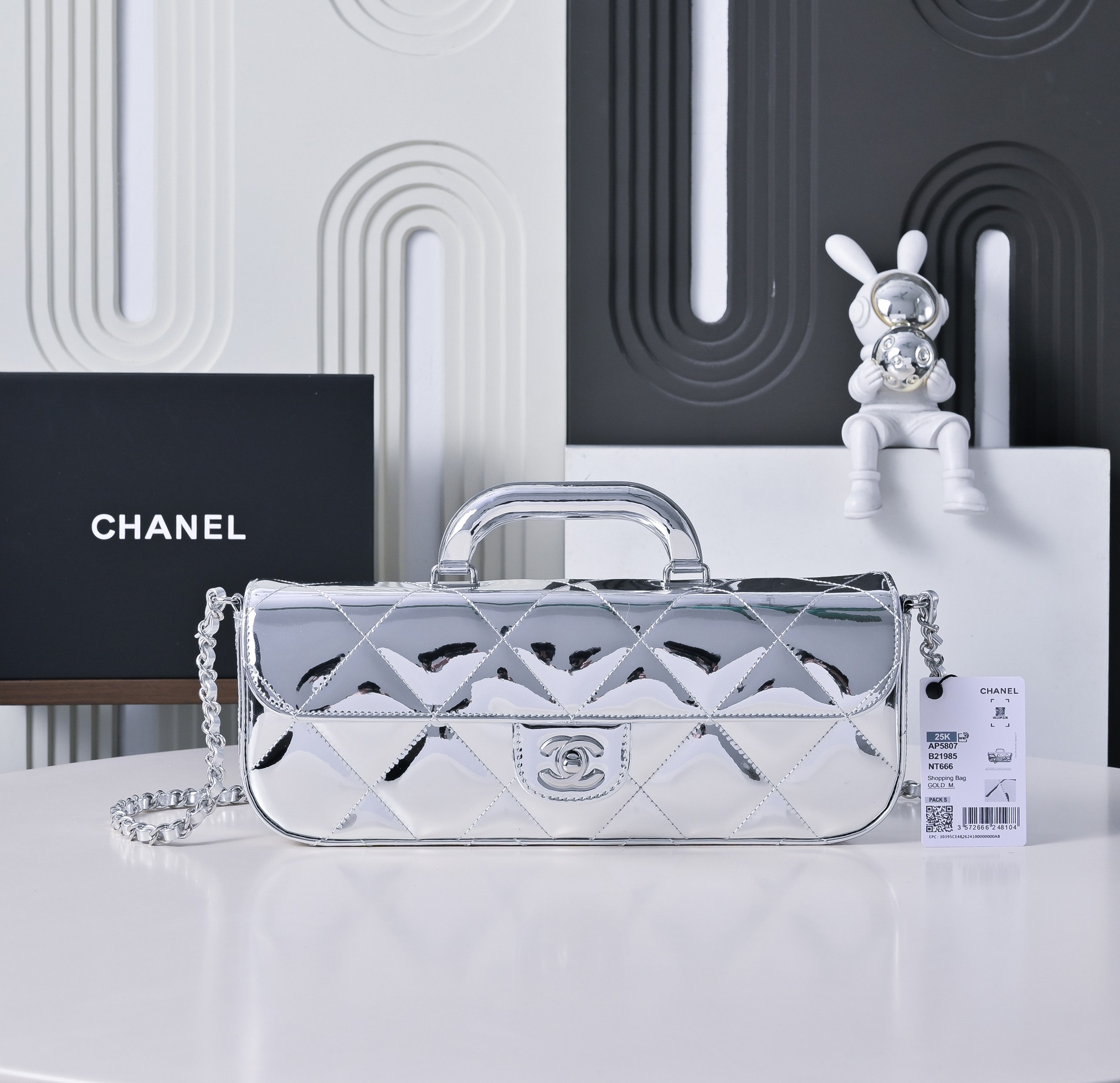 Chanel Clutch Bag Sheepskin M