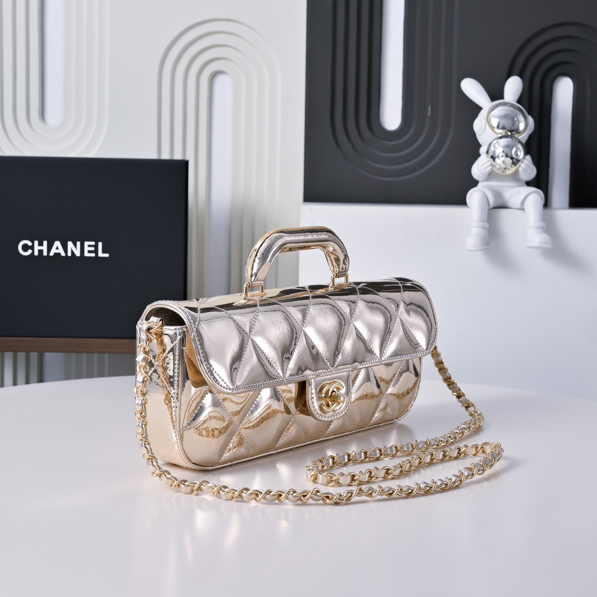 Chanel Clutch Bag Sheepskin M