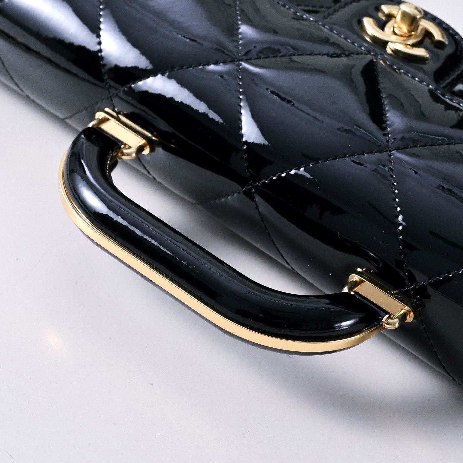 Chanel Clutch Bag Sheepskin M