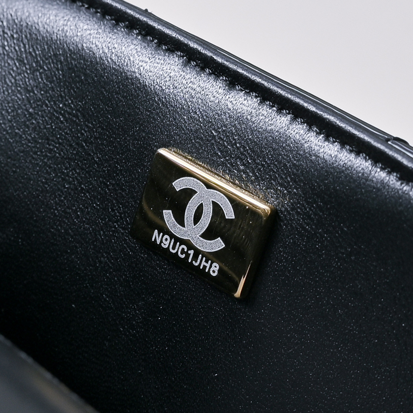 Chanel Clutch Bag Sheepskin M