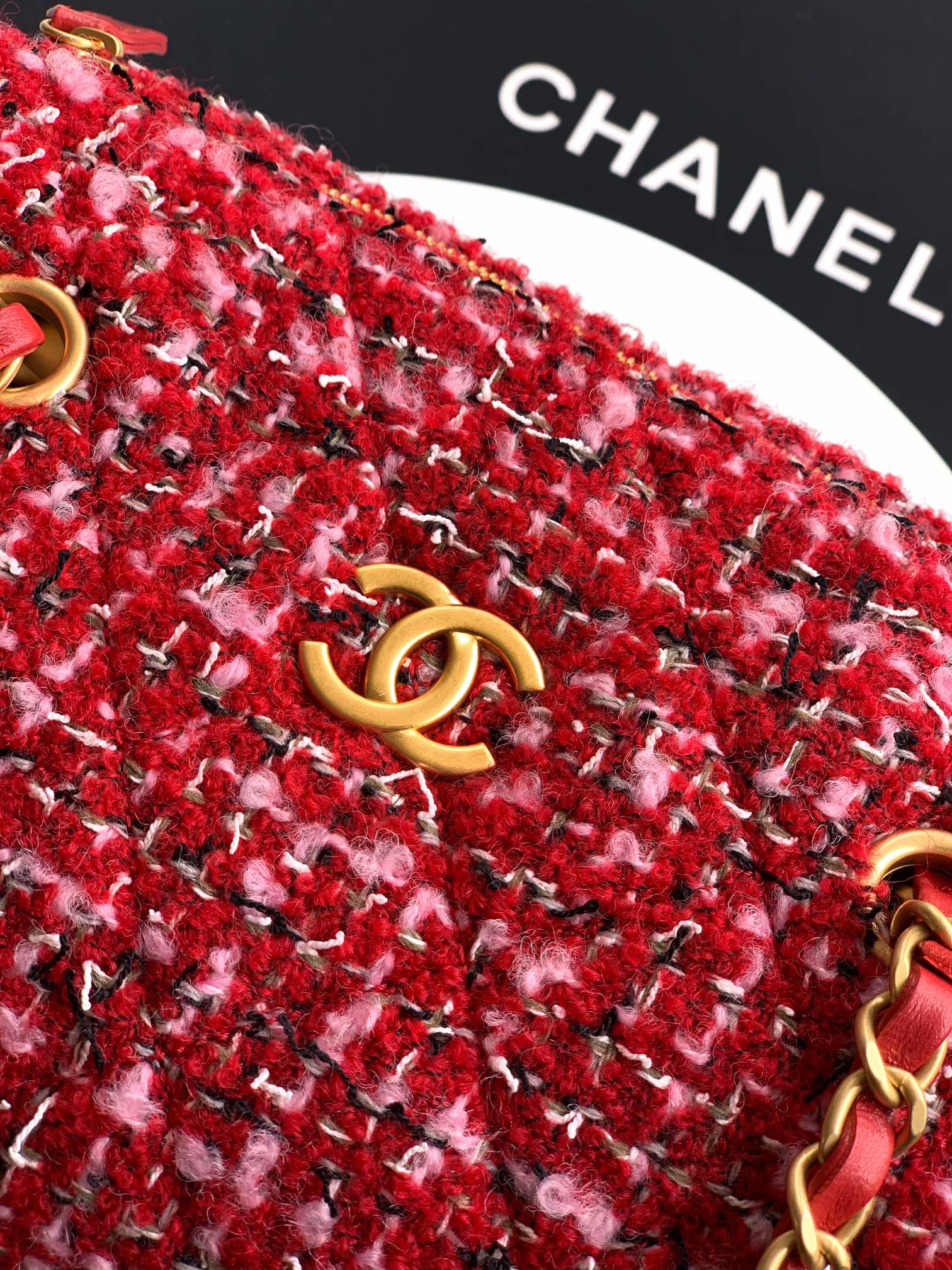 Chanel Basic Bag Cow Leather 24cm-l