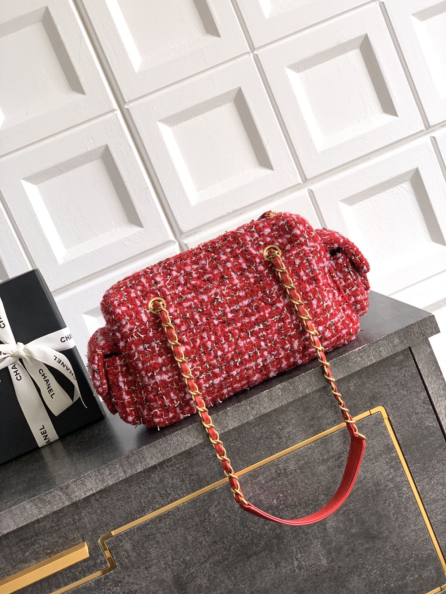 Chanel Basic Bag Cow Leather 24cm-l