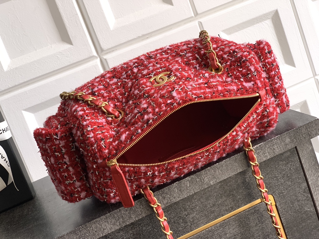 Chanel Basic Bag Cow Leather 24cm-l