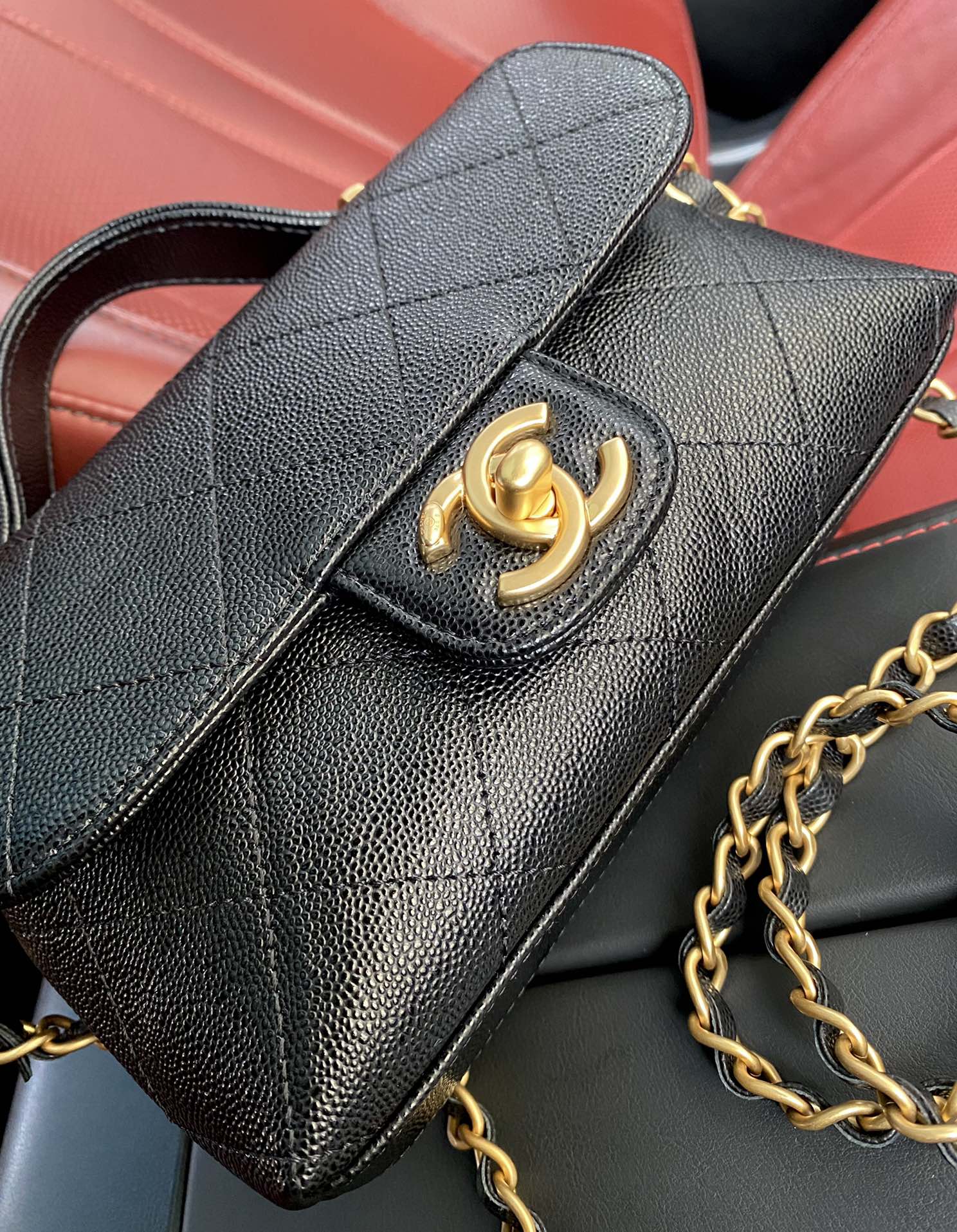 Basic Bag Cow Leather M