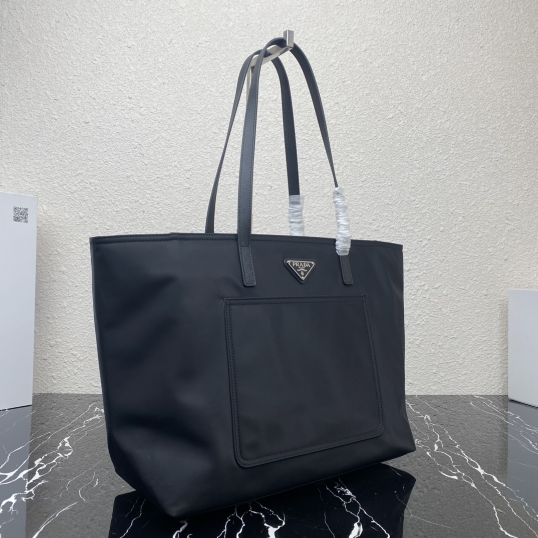 Prada Tote Bag Nylon M-s