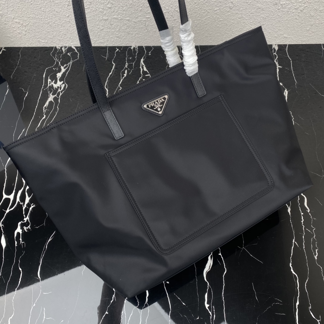 Prada Tote Bag Nylon M-s