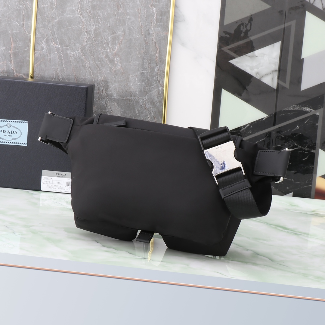 Prada Shoulder Bag Nylon 18cm-24cm-m-l