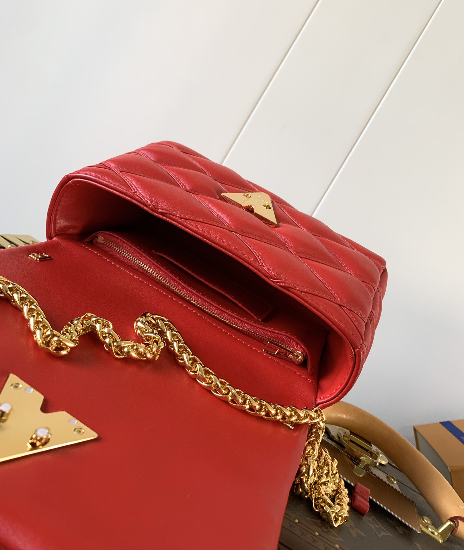 Louis Vuitton Basic Bag Sheepskin Black M-10cm-s