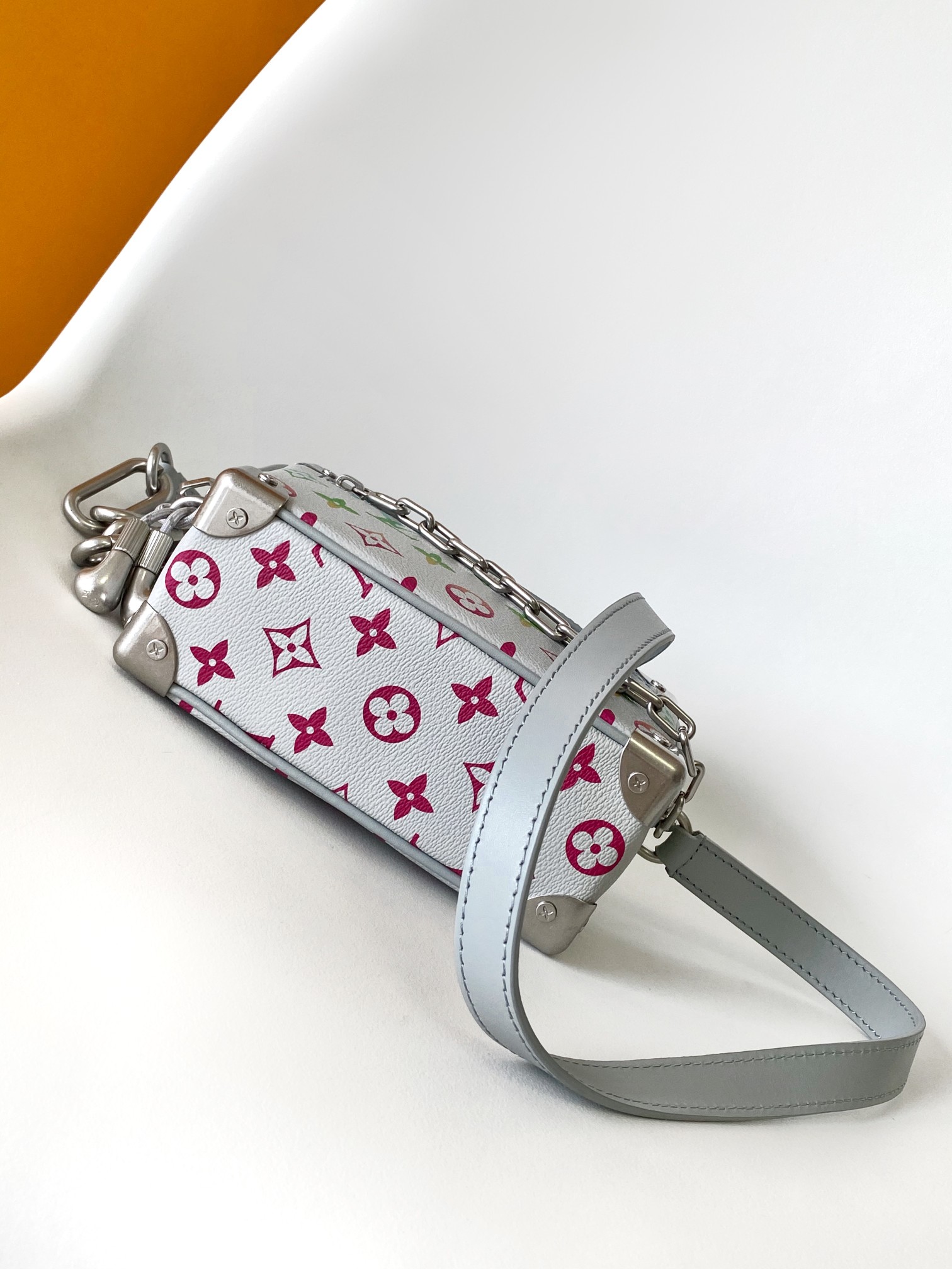 Louis Vuitton Basic Bag Cow Leather M-l-s