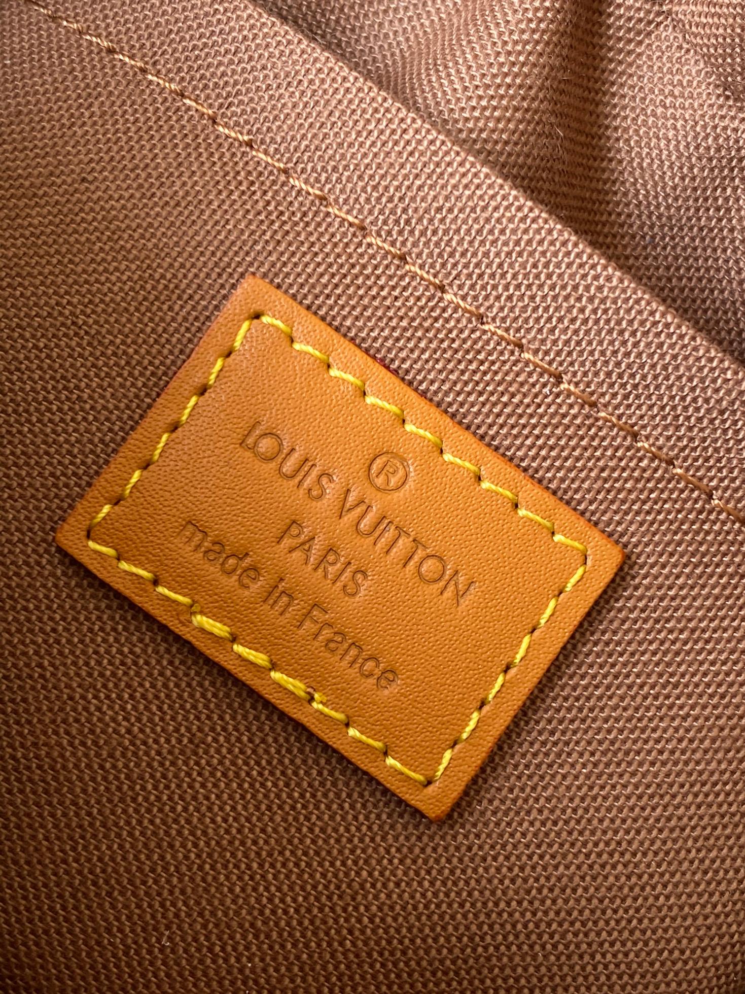 Louis Vuitton Basic Bag Cow Leather M-l-s